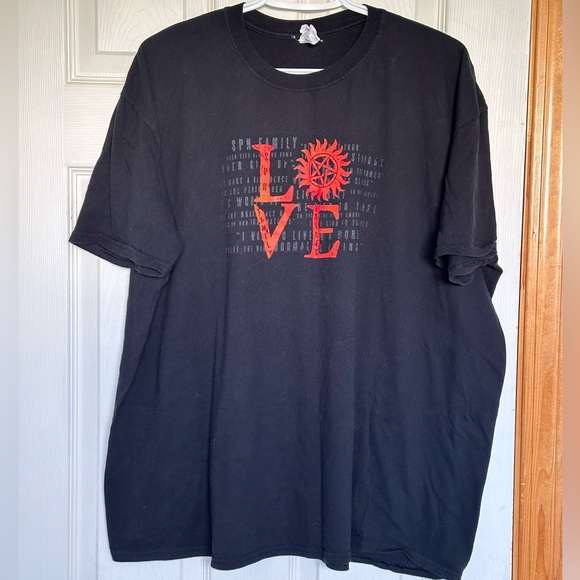 Are you a member of the Supernatural family? Then you need this custom tee ♥️ - Picture 1 of 5